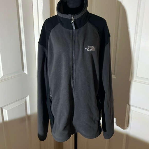 The North Face Other - The North Face, men’s, 2XL, zip up, two working pockets in front fleece.